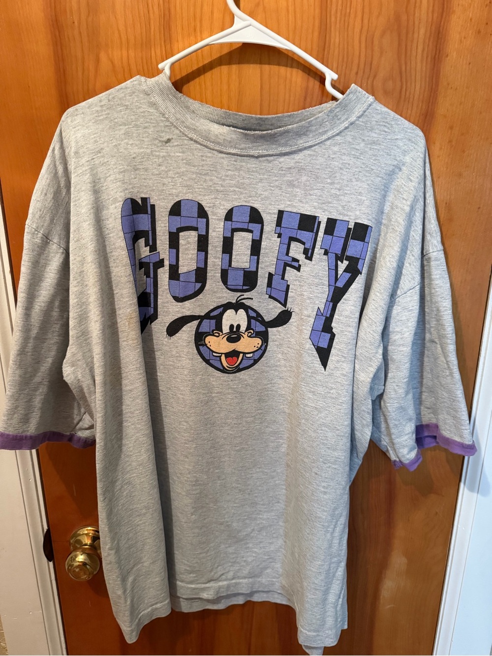 Vintage 90s Disney Goofy T Shirt L/XL USA Gray Purple Distressed Holes